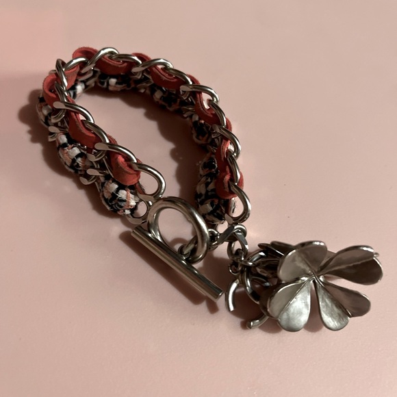 Chanel Coral & Tweed Chain Clover Charm Bracelet plus Box - Picture 2 of 13